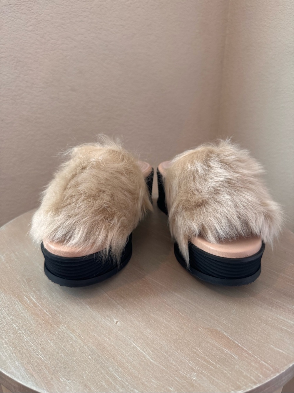 Taryn Rose Pearla Shearling Wedge Slide Sandal - Size 9 - NIB - Retail $450